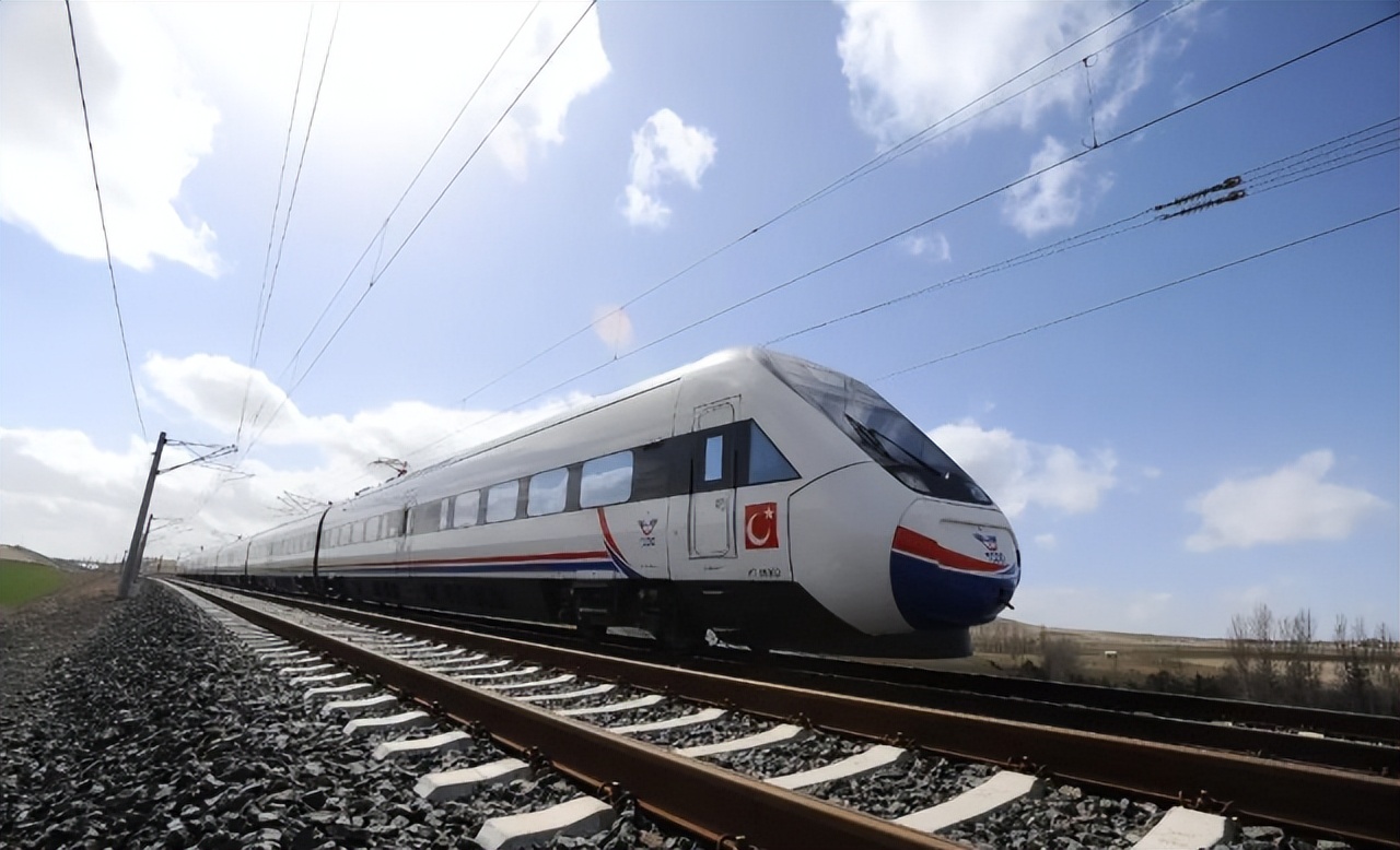 美国盟友排队购买中国装备，向中国靠拢？如果开战老美如何是好？