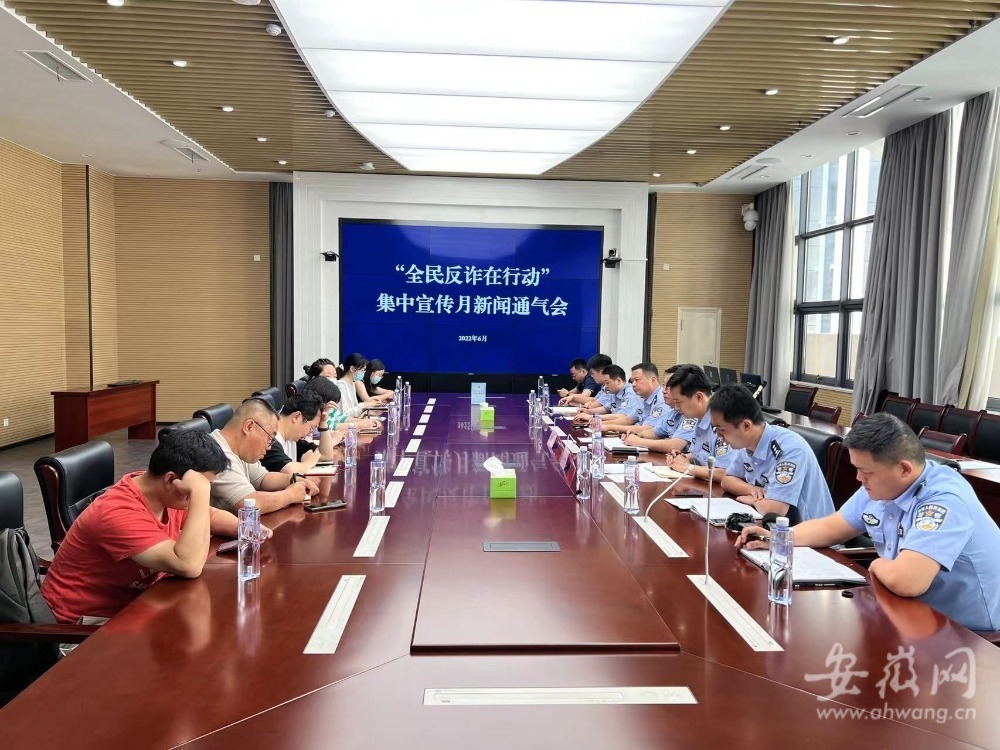 卖保健品送鸡蛋老人受骗视频,老头老太太送鸡蛋卖保健品骗局