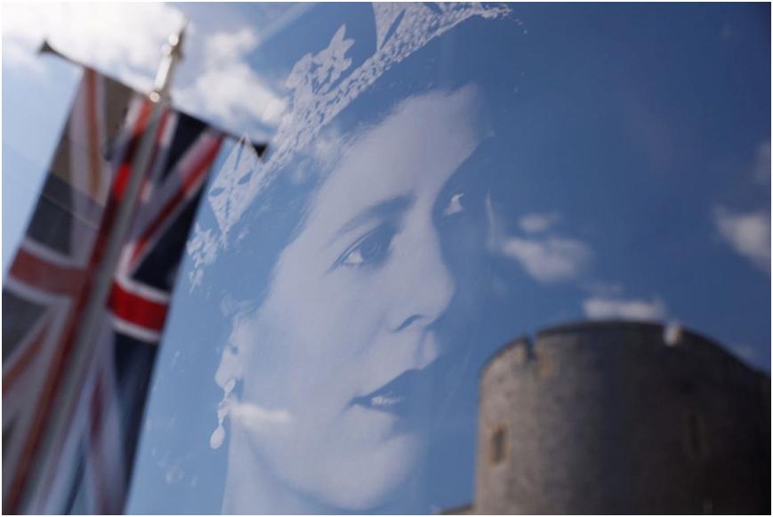 伊丽莎白女王灵柩样子,伊丽莎白女王灵柩