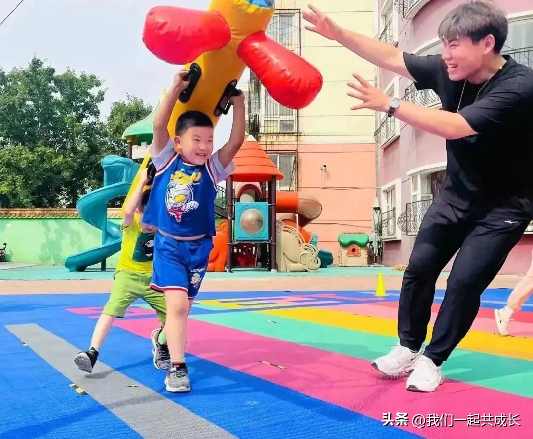 我们走过这一年——回眸济南市启明星幼儿园2022的追光路