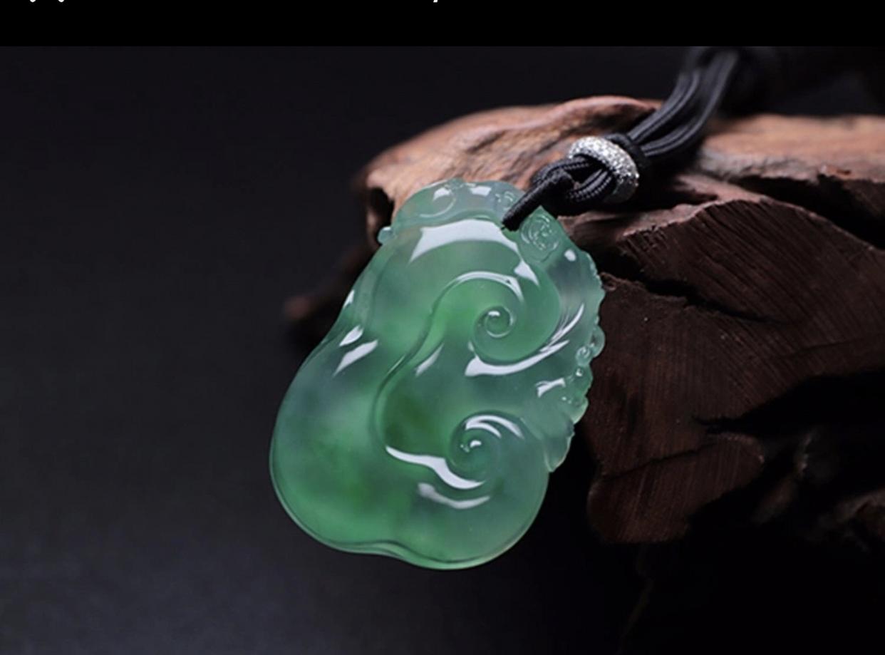 玩翡翠是玩什么,玩翡翠原石应该注意什么