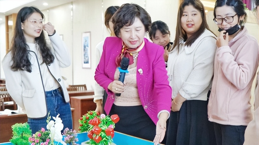 打开身心灵I康华康复医院即将为特殊儿童开启《沙盘游戏》课程