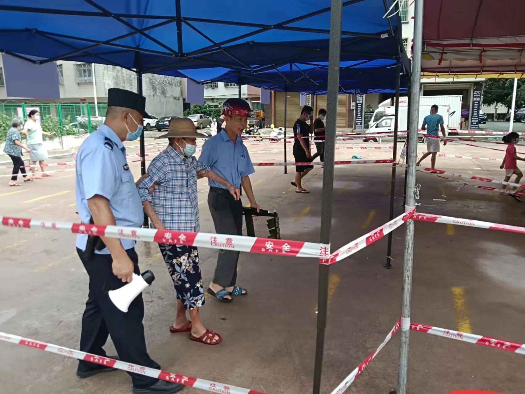 抗疫一线为人民服务,抗疫一线保平安