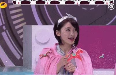 杨幂谍战跳舞,杨幂采访视频揭秘娱乐圈