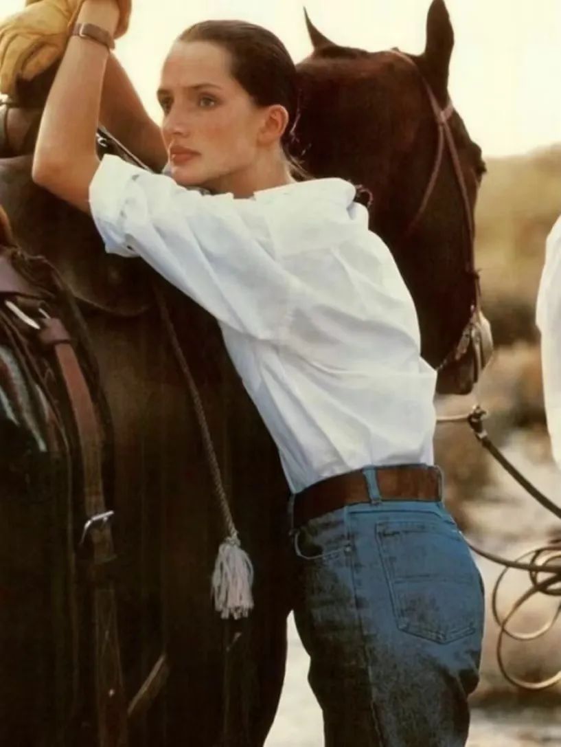 女干练职场穿搭技巧有哪些,职场优雅女性穿搭