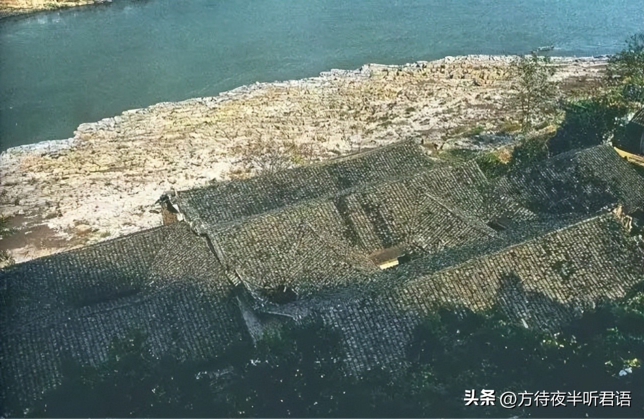 人间梦幻古建筑,仙境云雾缭绕古建筑