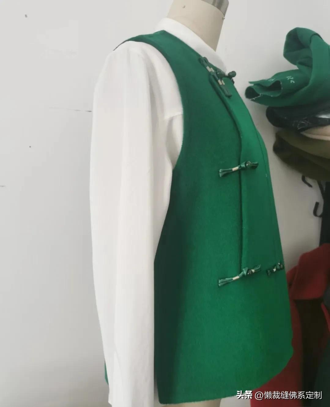 女式羊绒休闲马甲裁剪视频,双面羊绒马甲最新款裁剪图