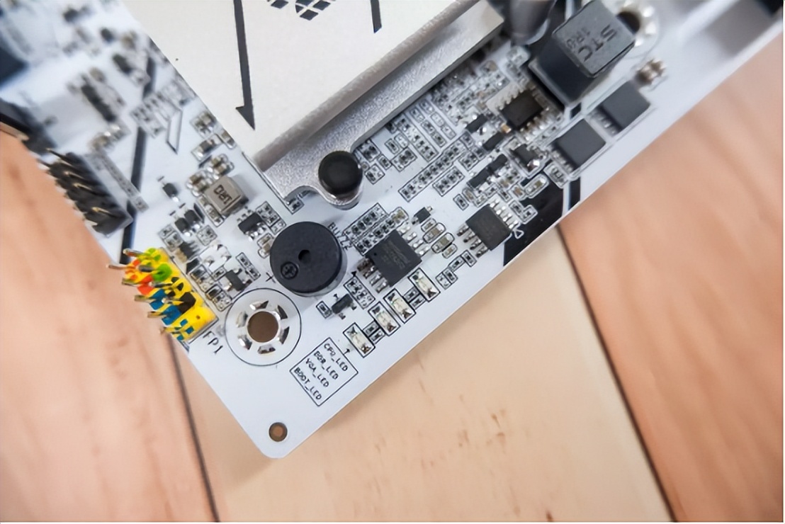 b660mplus主板是什么级别,华南金牌b660主板支持装什么系统