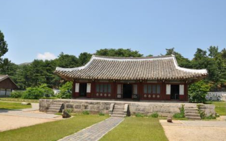 他是中国历史上第一个外国太监，爱人被献给皇帝，他自愿入宫为奴