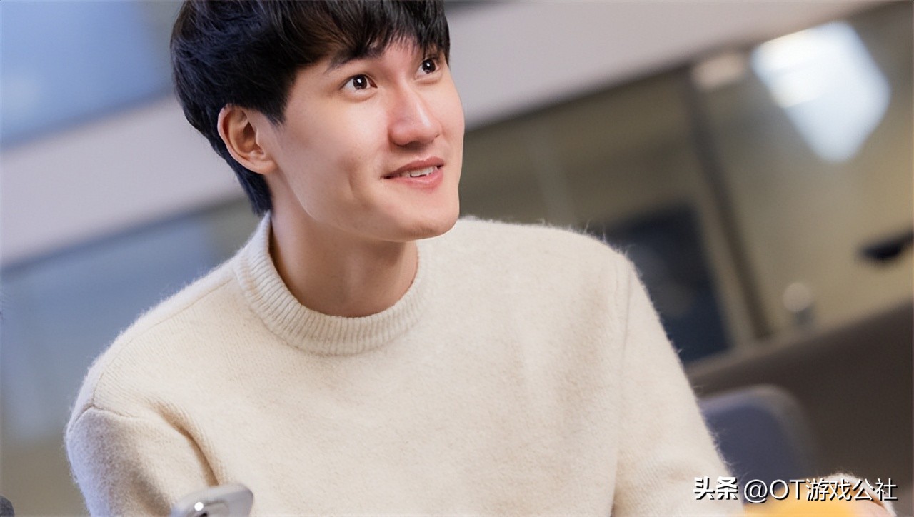 卡萨恭喜梅西夺冠，花200多万买“周边”？一支表就相当于一套房