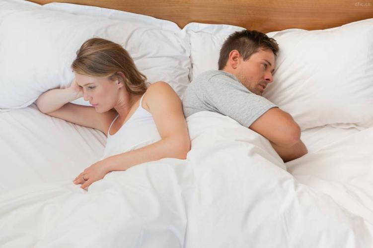 同样价格买一套大的还是两套小的,同样的价格买套三还是套四