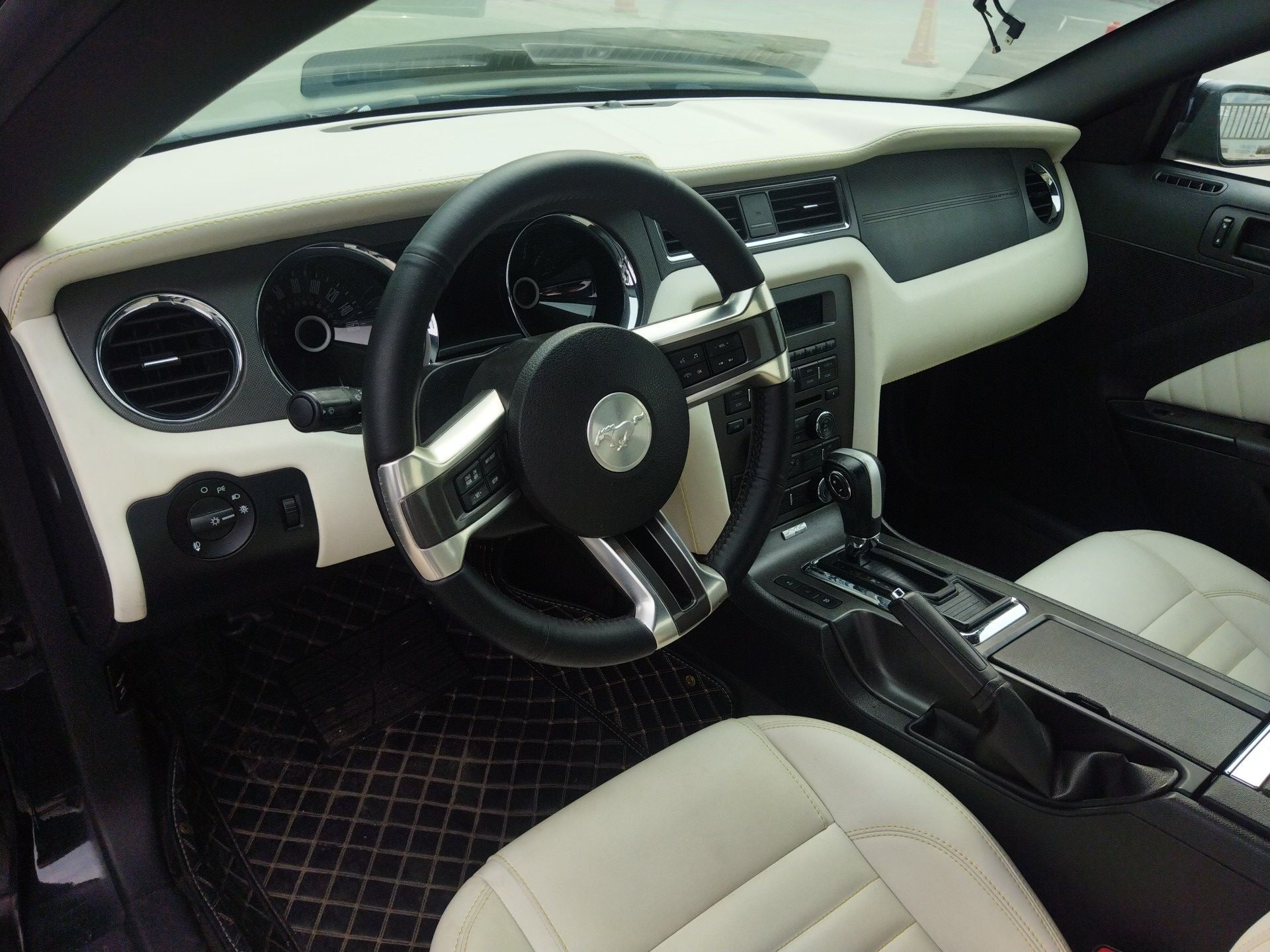 mustang野马买哪款,18年进口mustang野马2.3t售价