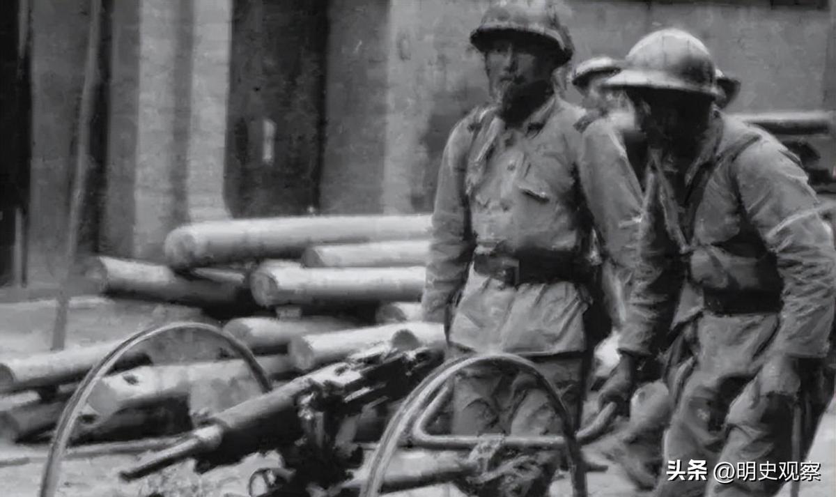 珍贵照片，日军*杀屠**老百姓强奸妇女，用刀剖开肚子，看看多残忍