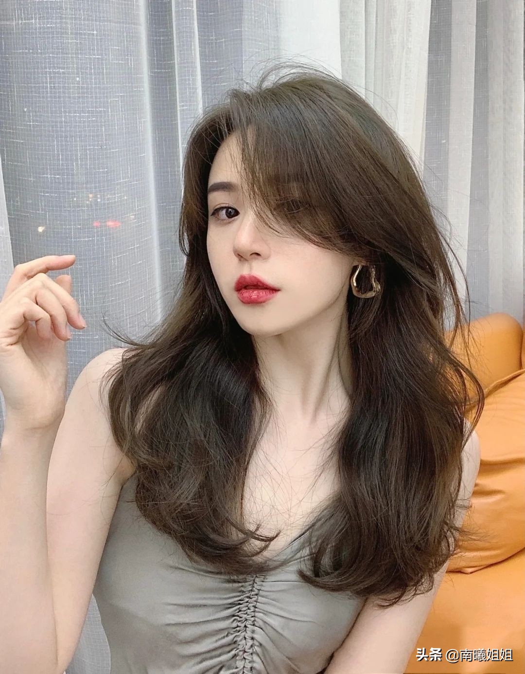 葡萄红适合换什么发色,适合秋冬的发色葡萄酒红