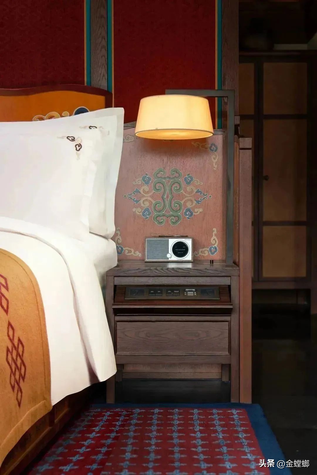 中国首家，全球第六家—九寨沟日赛谷丽思卡尔顿隐世酒店