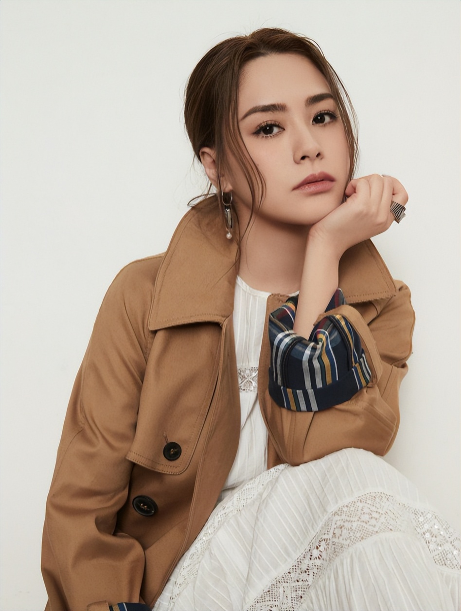 女星阿娇：与陈冠希恋爱成噩梦，与小丈夫离婚后定居上海