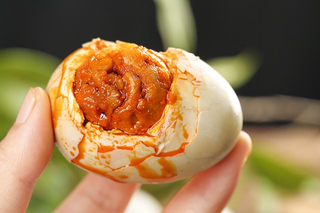 咸鸭太咸该怎么去除咸味,咸鸭要怎么处理才不咸