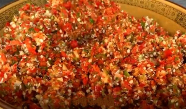 正宗辣椒酱配方大全,辣椒酱不加添加剂能正常存放多久