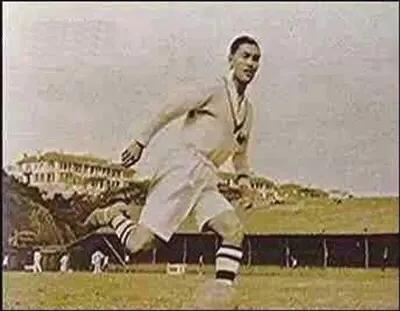 国足李惠堂孙兴慜,国足传奇球星李惠堂