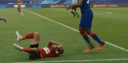 中国裁判马宁对最后比赛的看法,中国裁判马宁果断判罚点球