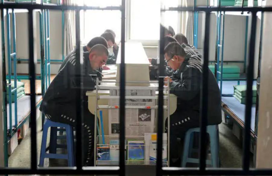 京城悍匪王立华犯罪全过程,王立华枪决前哭着忏悔