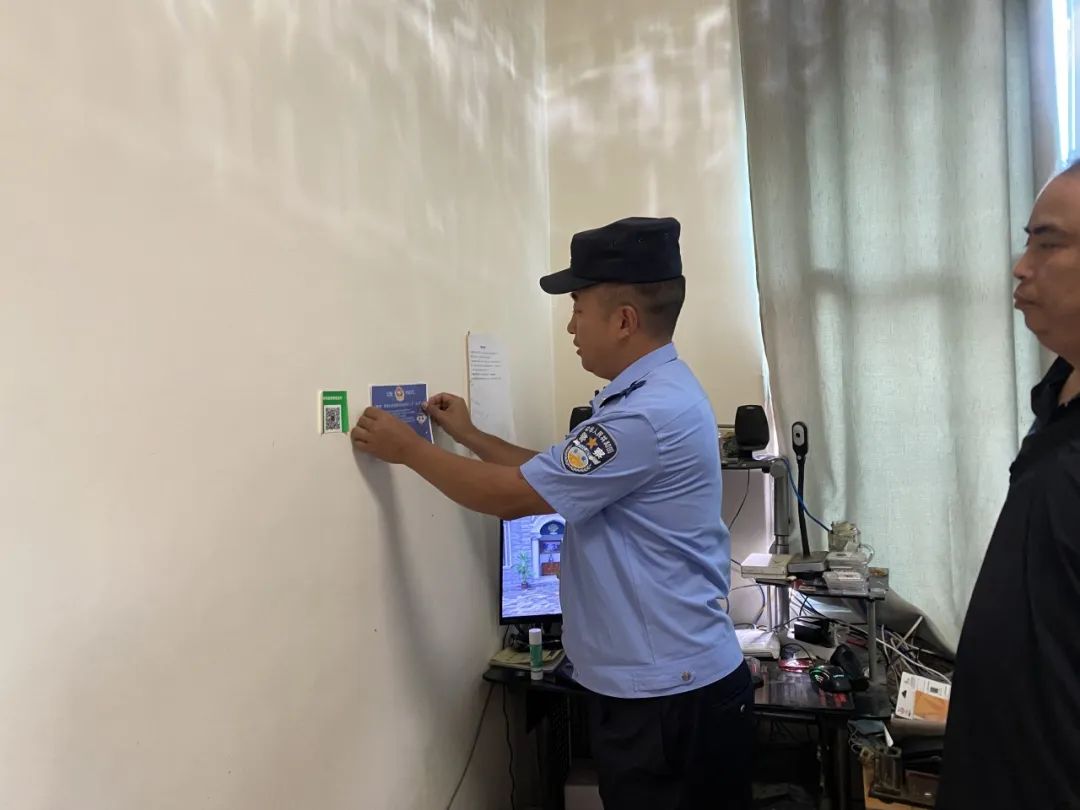 鲁掌边境派出所|落实“五个必须”全力护航未成年人住宿安全