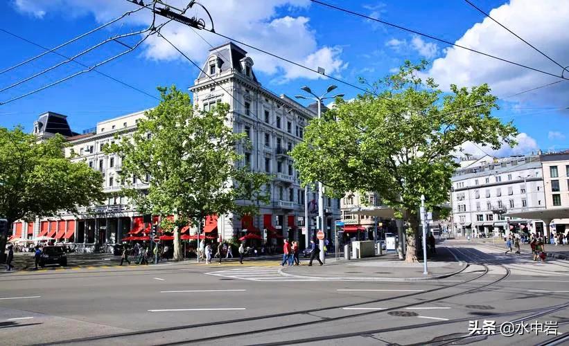 世界上少有的人工定期“擦脸”、全球最富有的瑞士苏黎世巴荷夫街