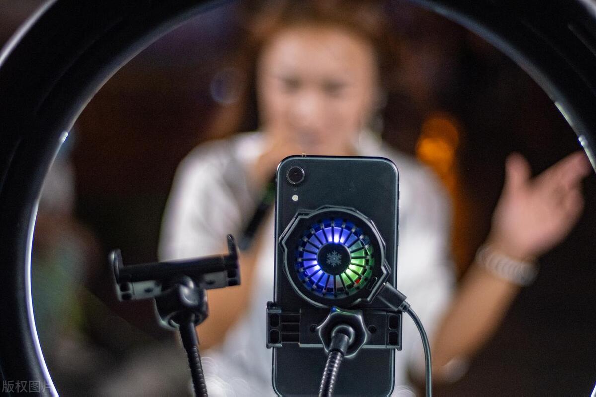 为什么有的人买手机只注重拍照,为什么一般人买手机只注重拍照