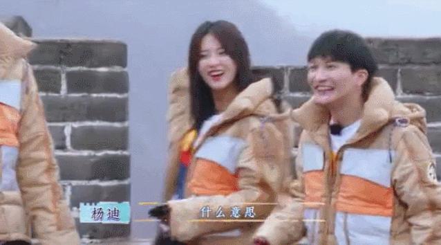 年纪大了为什么头发稀疏了,随着年龄增长头发变稀疏正常吗