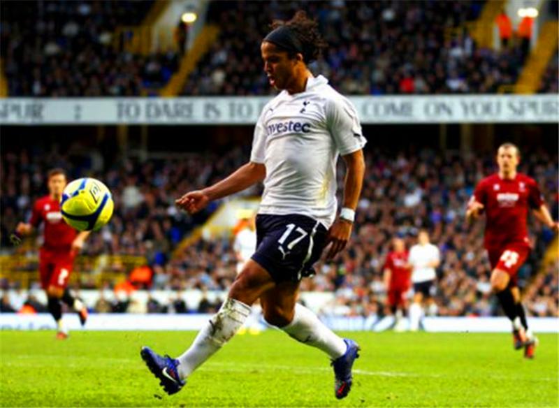 传说中的小罗接班人，却与梅西位置重叠，遭瓜帅清洗纯属咎由自取