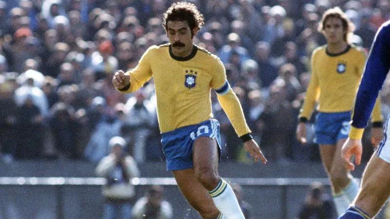 世界足坛经典过人动作,足坛十大花式过人绝技