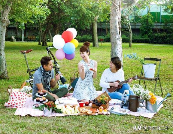 人至中年的男人，闲暇时保持这两个好习惯不会徒留遗憾