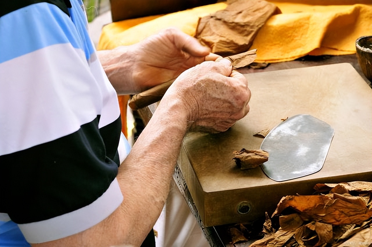 正宗的最便宜雪茄多少钱一盒,最便宜的雪茄的价格多少钱一盒