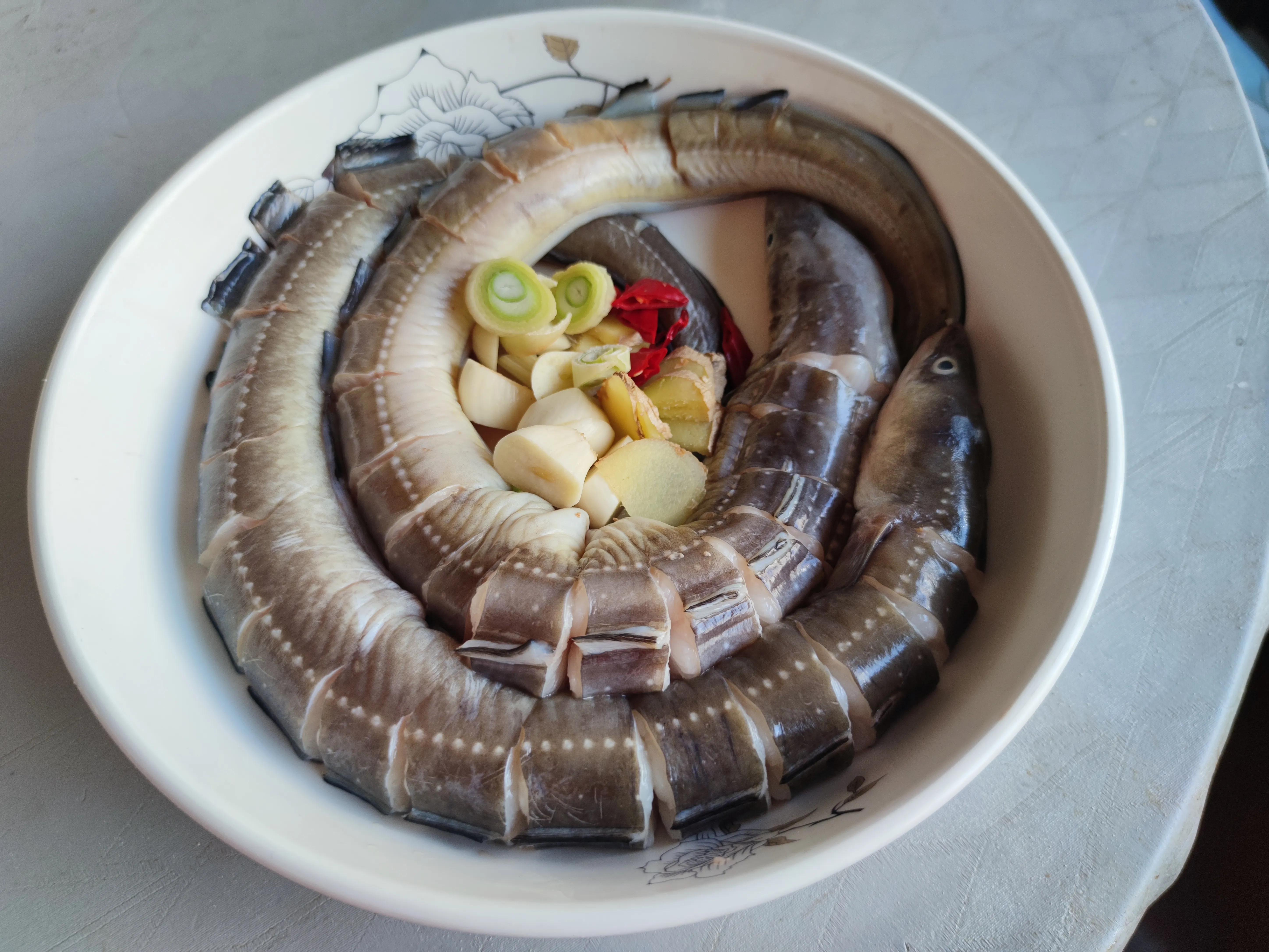 国庆家宴，建议大家：少吃大闸蟹，多吃4种海鲜，无养殖不掺假