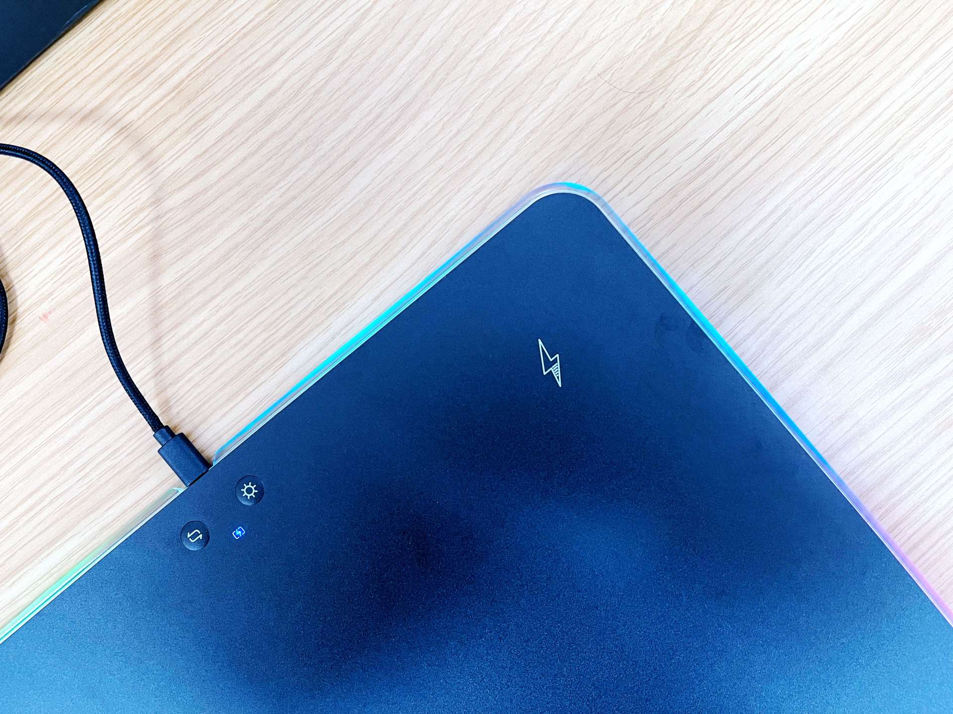 雷柏v1游戏鼠标好用吗,雷柏v10s鼠标垫