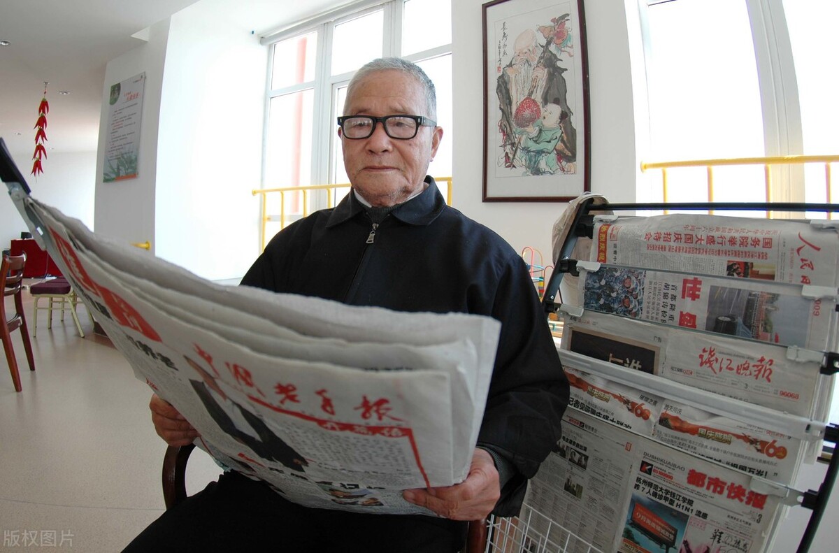 老年人去养老院的利弊,78岁的老人住养老院