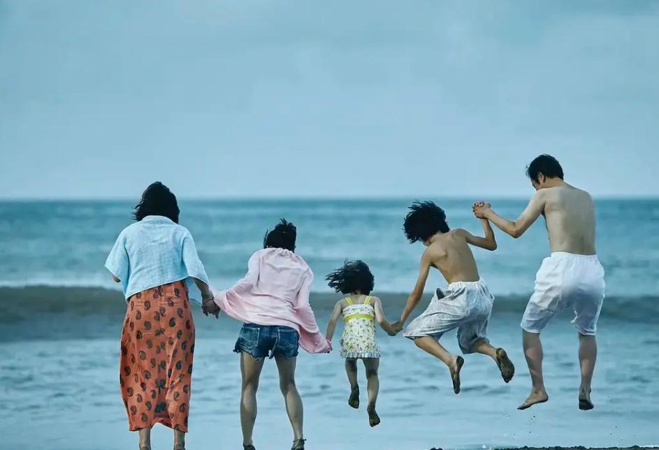 日本电影小偷家族完整版免费看,解读电影小偷家族