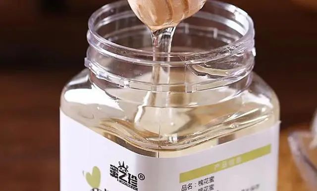 结晶蜂蜜和不结晶蜂蜜哪个好一点,结晶的蜂蜜好还是不结晶的好