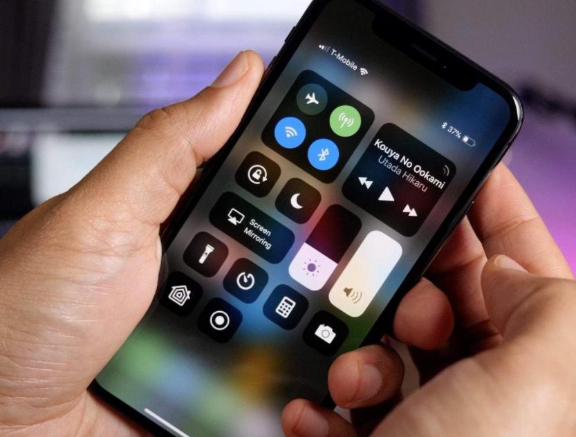 是要变天了吗？苹果iPhone15改用Type-c充电接口，但别高兴得太早