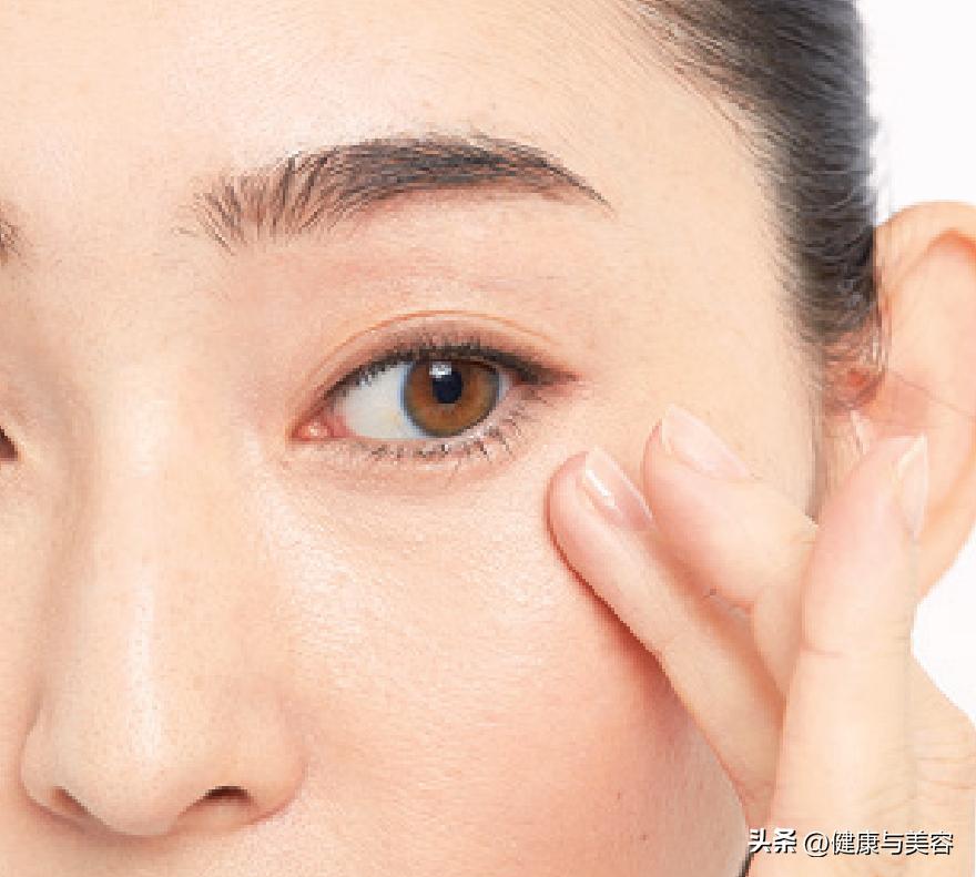 怎么做淡化色斑,用什么方法涂抹可以消除色斑