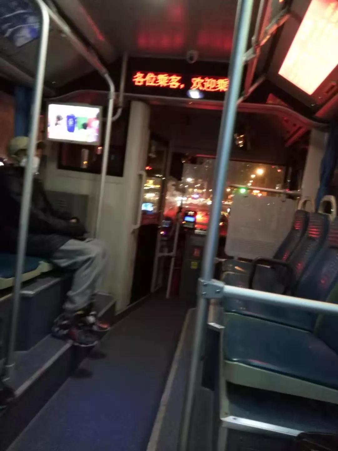 保定出租车女司机,保定女公交司机