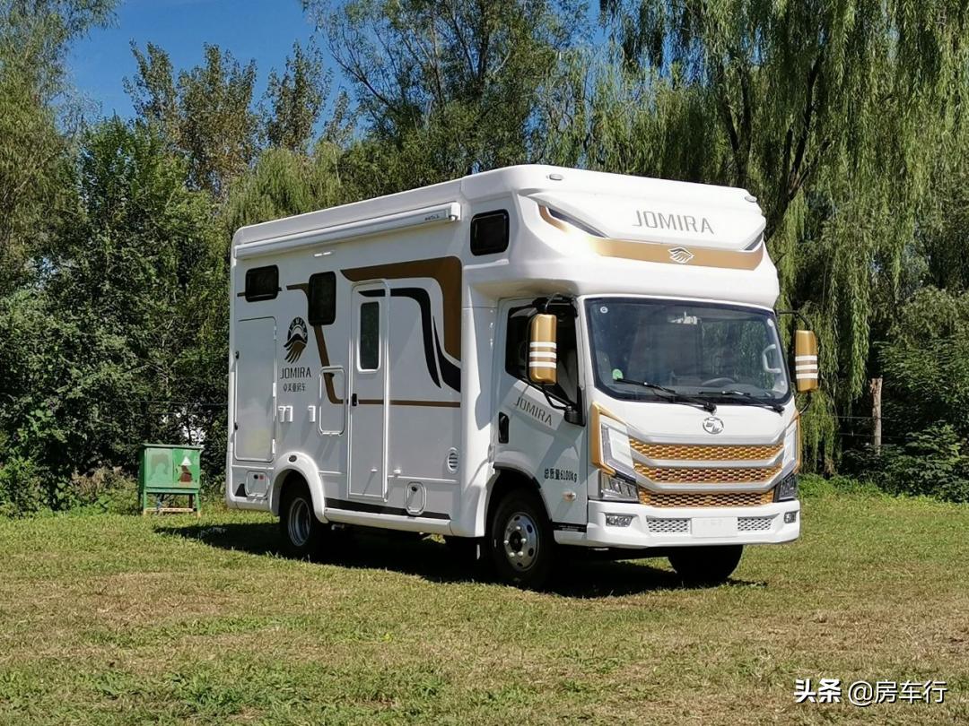 上汽跃进s1002.3t平头轻卡房车,2021年可可西里轻卡5.2t房车