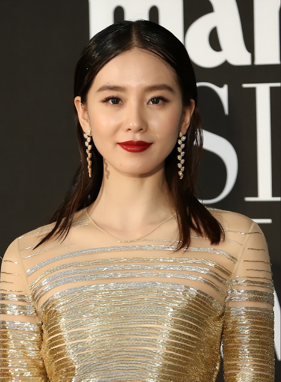 宋轶赵丽颖最新剧照,赵丽颖拍戏毛孔太抢镜