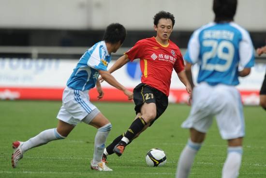 成都蓉城足球队今年是否有望冲超,中超19轮成都蓉城回放