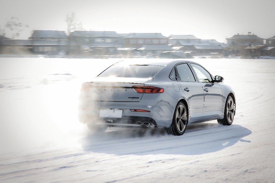 速腾1.5和星瑞1.5哪个发动机好,2.0t吉利星瑞和1.5t速腾百公里加速