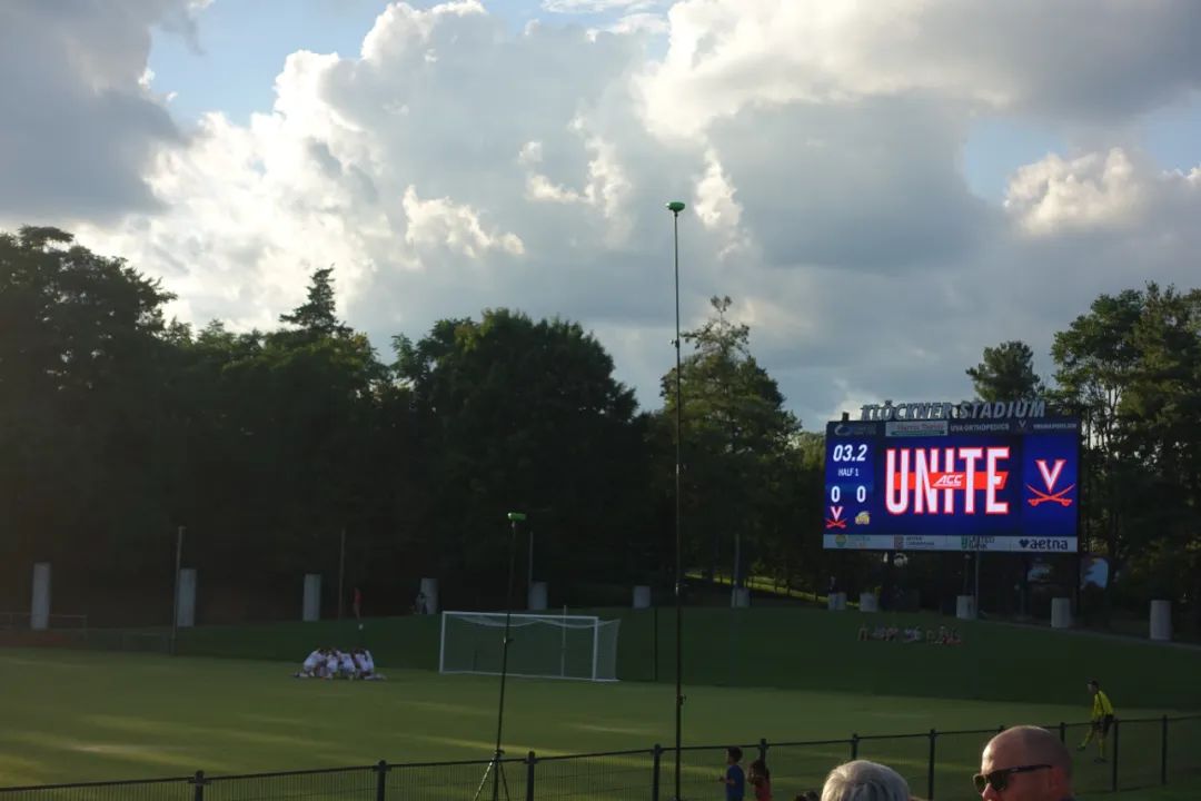 美国校园足球,美国校园足球比赛