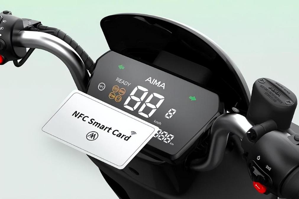 小刀爱玛雅迪电动车质量比较,雅迪爱玛台铃小刀电动车哪个好