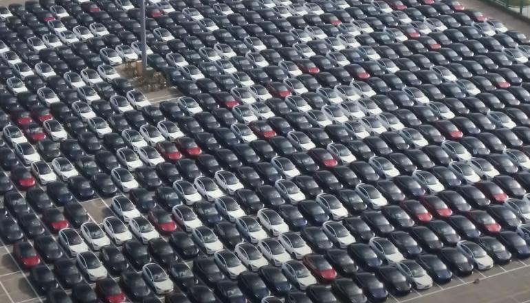 特斯拉工人月薪引热议,985入职特斯拉薪资待遇