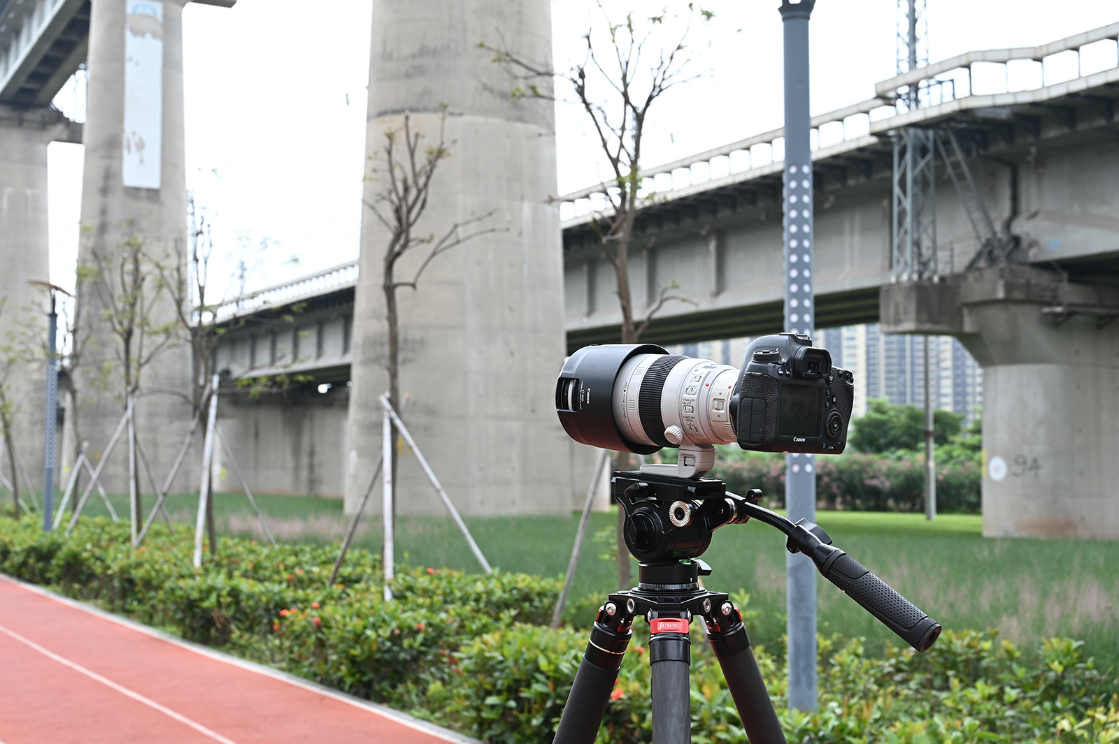 打鸟摄影摄像独脚架，生产力工具佳鑫悦三脚架