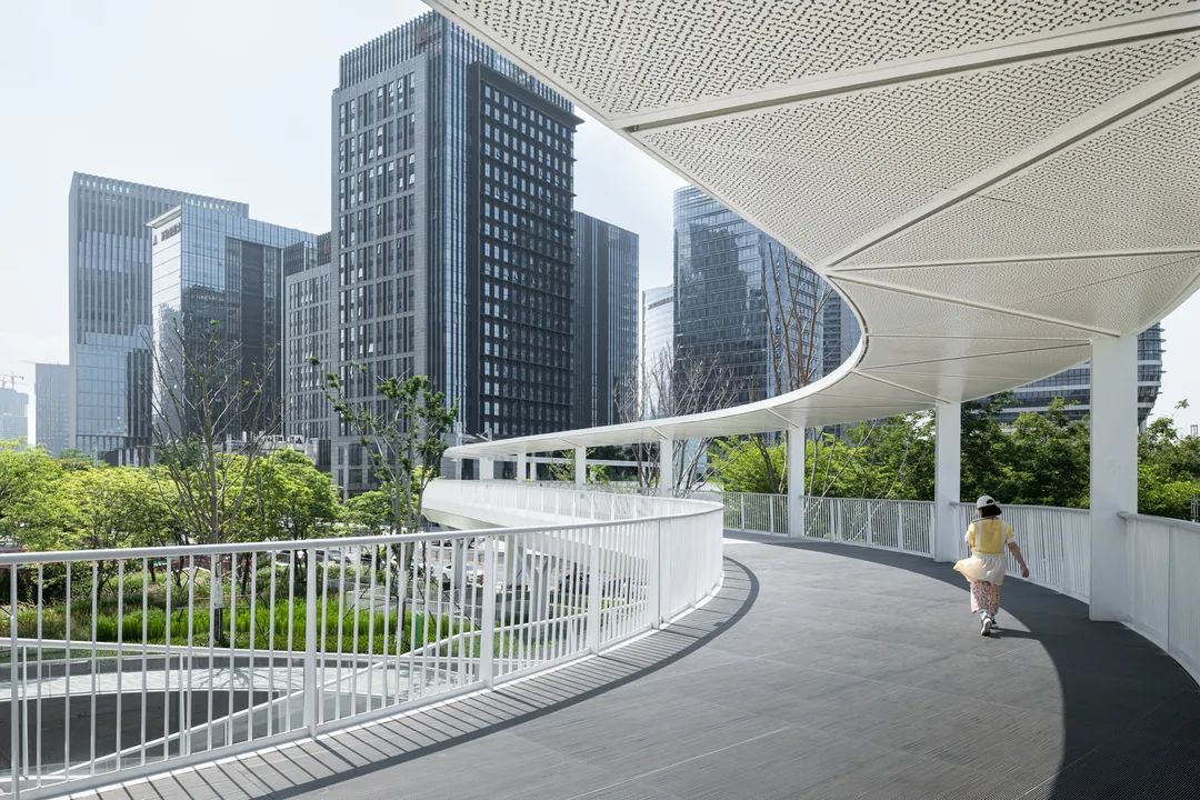 深圳宝安体育场滨海廊桥,深圳宝安滨海廊桥主体项目